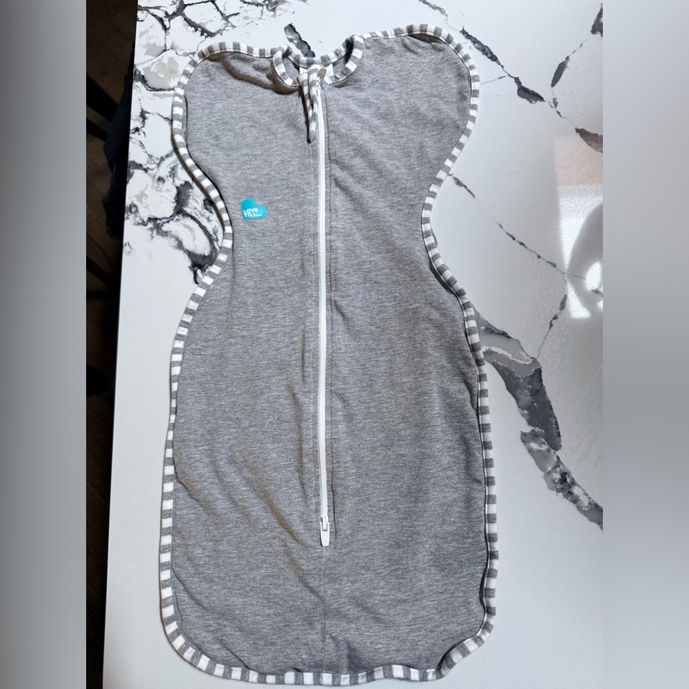 Love to Dream Gray Swaddle size XS